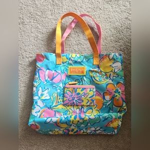 Lily Pulitzer for Estee Lauder tote and makeup bag